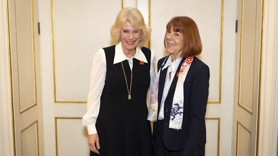 La reine britannique Camilla recevant Gisele Pelicot lors d’une audience à Clarence House à Londres le 23 février 2026. (Photo de Aaron Chown / POOL / AFP)