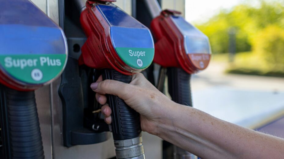 station service pétrole gaz oil