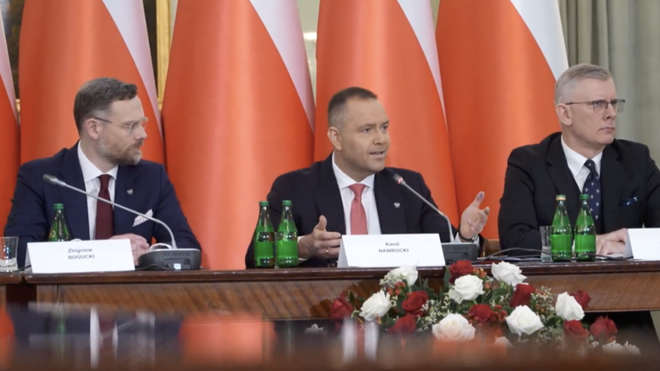 Le président Karol Nawrocki, lors du  Conseil de sécurité nationale de février 2026. Capture d'écran @NawrockiKn
 sur X.