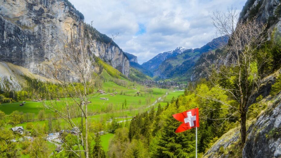 Photo de Gotta Be Worth It: https://www.pexels.com/fr-fr/photo/paysage-nature-clairiere-terrain-5210206/