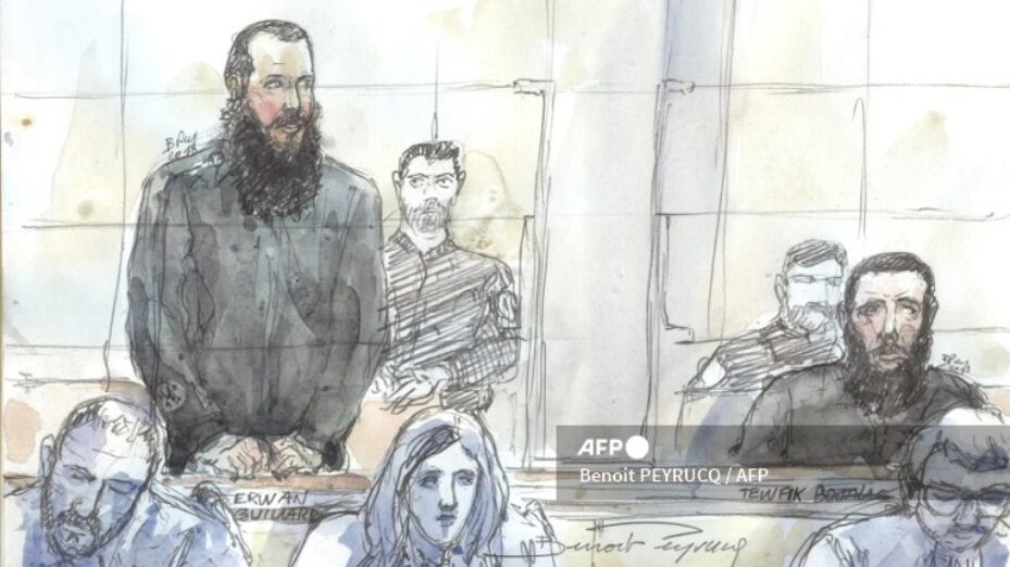 Tewffik Bouallag lors de son procès face à la cour d'assises spéciale de Paris, le 19 mars 2018 (dessin de presse). • © BENOIT PEYRUCQ / AFP