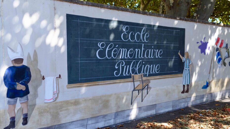 École élémentaire publique de Cabannes (Bouches-du-Rhône)