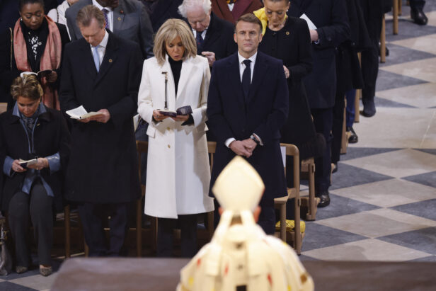 Macron n’ira à aucune messe célébrée par le pape… et c’est la moindre des décences !