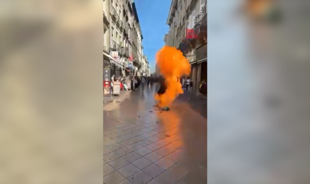 [BRÈVE] Bordeaux : un pompier prend feu à un blocus lycéen