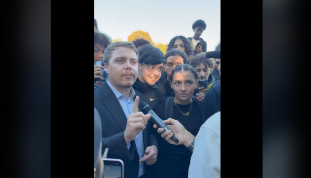 Blocus de lycées, tirs de mortiers : LFI à la manoeuvre pour soulever une certaine jeunesse ?