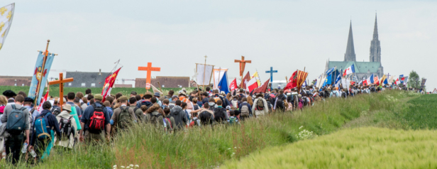 Pèlerinage de Chartres 2024 : les jeunes en redemandent !