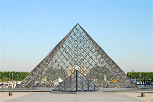 +29 % l’entrée au Louvre : mieux vaut être un migrant en situation irrégulière